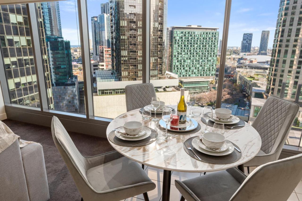 Sophisticated Designer Condo W River & City Views Ville de Ville de Melbourne Extérieur photo